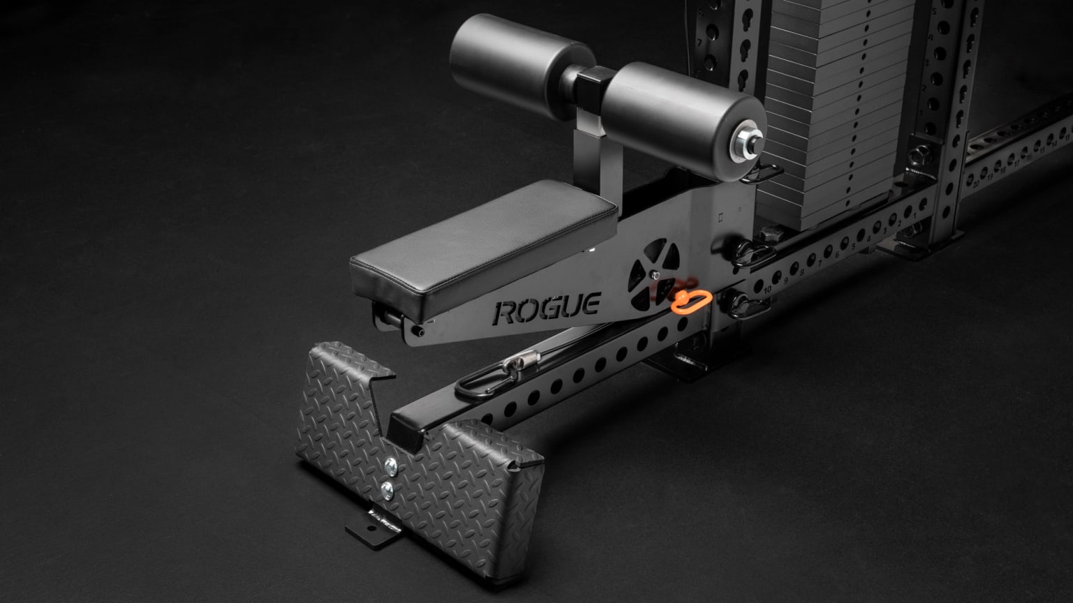 Power cage with lat best sale pulldown and low row attachment